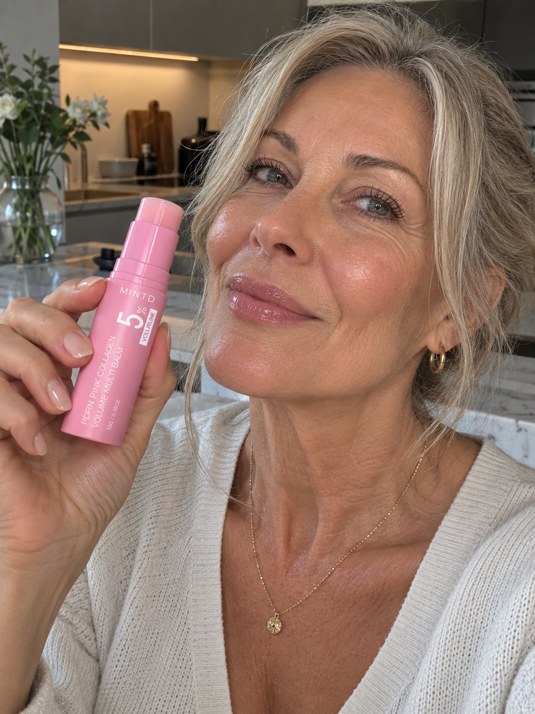 Catherine mit dem MINTD Balm-Stick